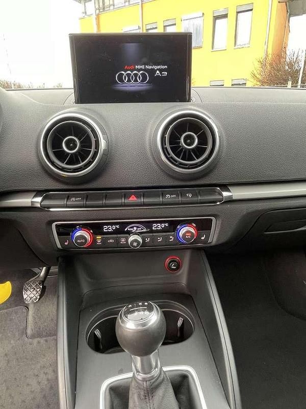 Gebraucht Audi A3 Attraction 105 PS (77 kW) 2014 Kombi