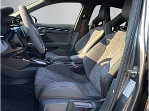 Neu Audi RS3 Sportback 400 PS (294 kW) 2026 Grau (daytonagrau perleffekt) Kleinwagen