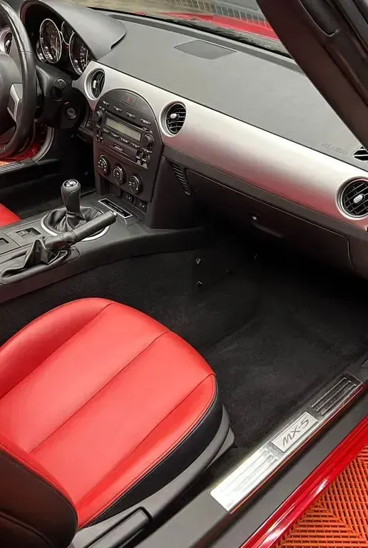 Gebraucht Mazda MX5 160 PS (117 kW) 2005 Rot Cabrio