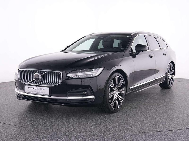 Gebraucht Volvo V90 Ultimate 197 PS (144 kW) 2023 Schwarz onyx black / metallic Kombi