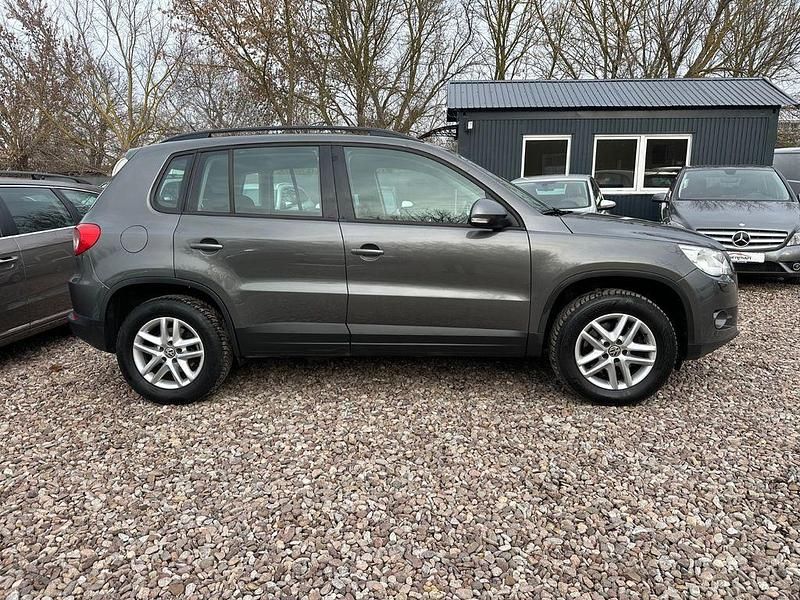 Gebraucht VW Tiguan Freestyle 140 PS (102 kW) 2011 Grau SUV