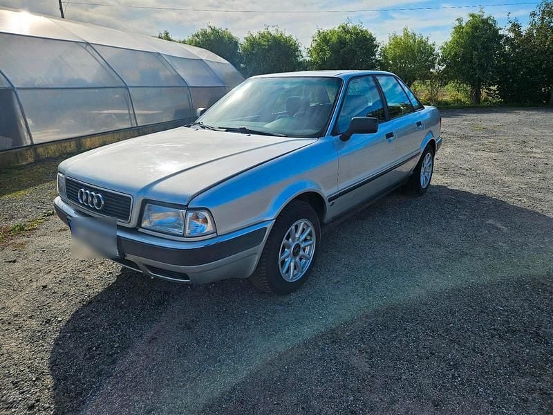 Silber Gebraucht 2025 Audi 80 Limousine | 4.000 € - Bild 1/4