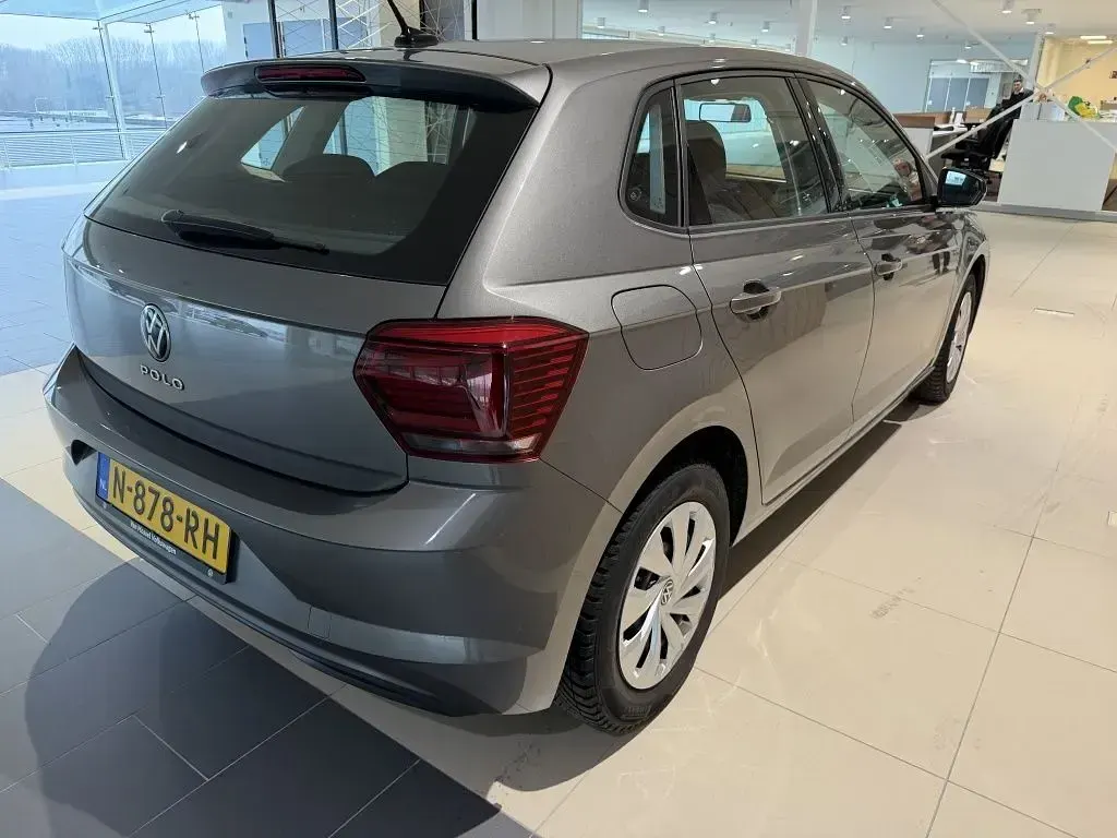Gebraucht VW Polo Comfortline 95 PS (69 kW) 2021 Grau Kleinwagen