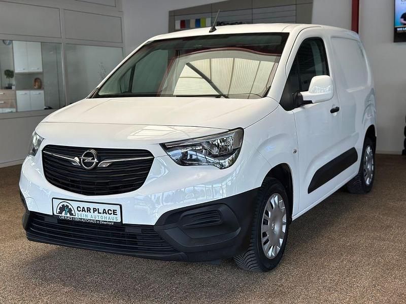 Weiß Gebraucht 2020 Opel Combo Edition Van / Kleinbus | 10.199 € (Fairer Preis) - Bild 1/4