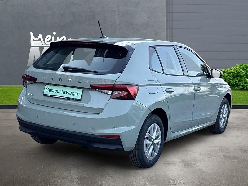 Neu Skoda Fabia Selection 80 PS (58 kW) 2026 Grün Limousine