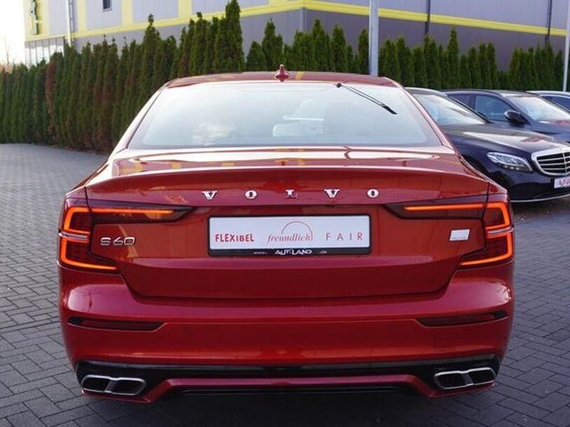 Gebraucht Volvo S60 392 PS (288 kW) 2021 Orange Limousine