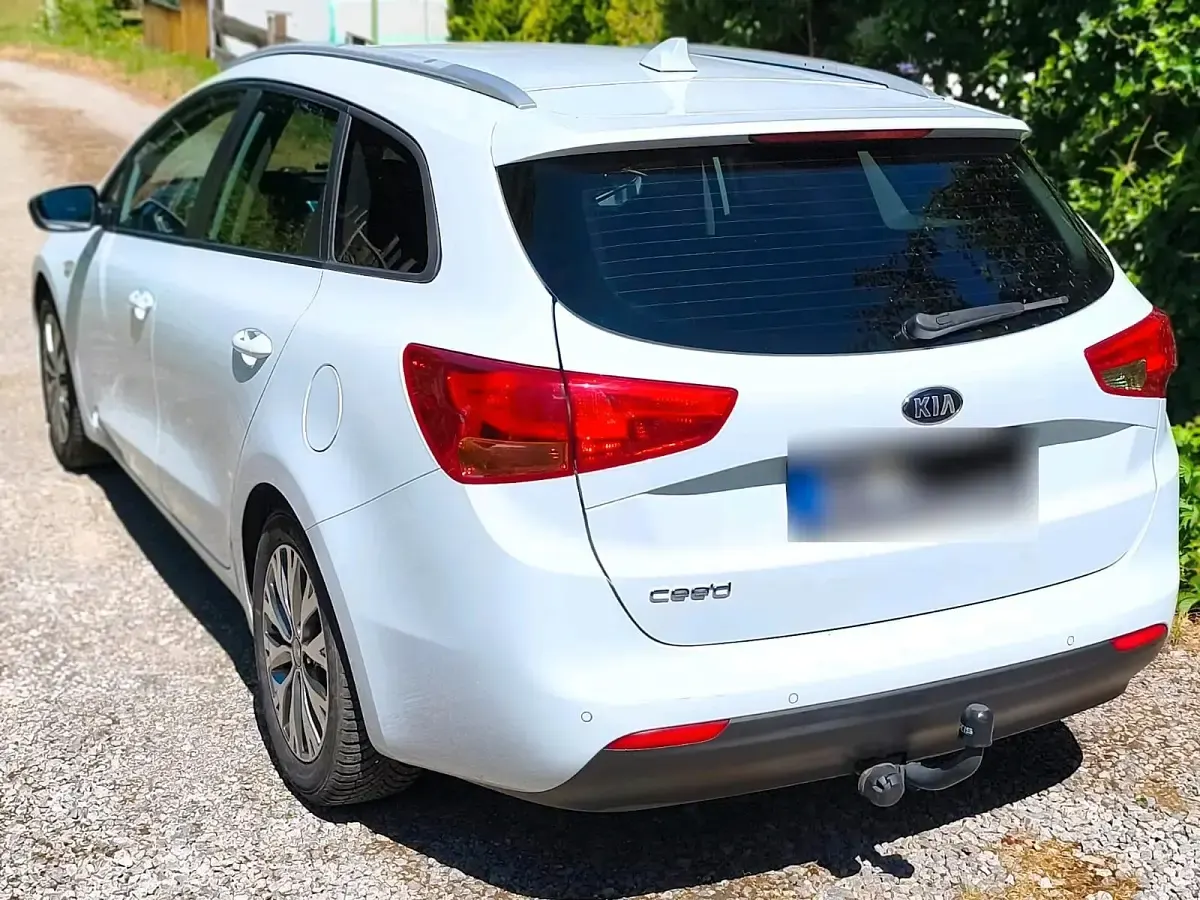 Gebraucht Kia Ceed 100 PS (73 kW) 2018 Weiß Kleinwagen
