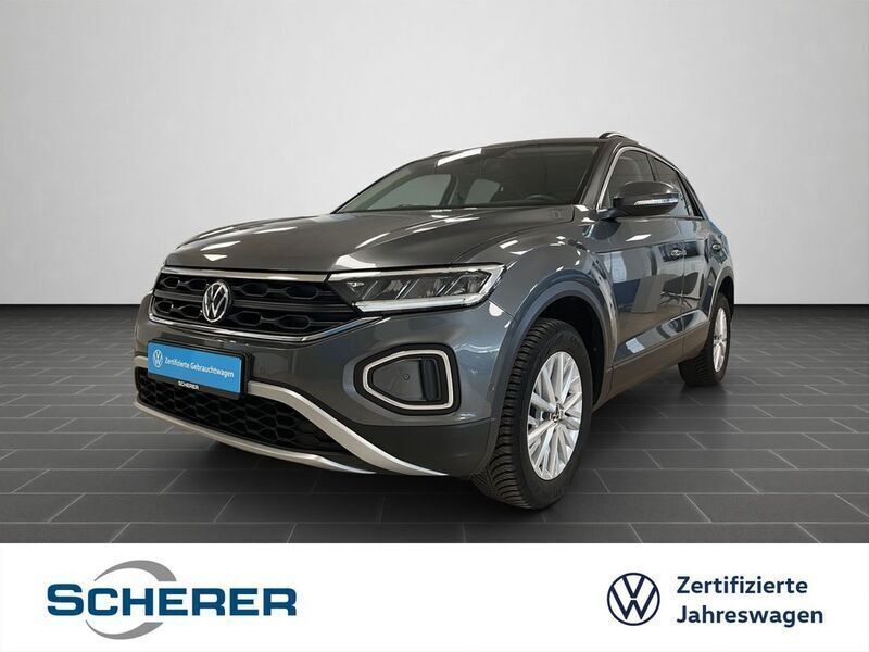 Indiumgrau metallic (metallic) Gebraucht 2024 VW T-Roc Life SUV | 22.400 € (Fairer Preis) - Bild 1/4