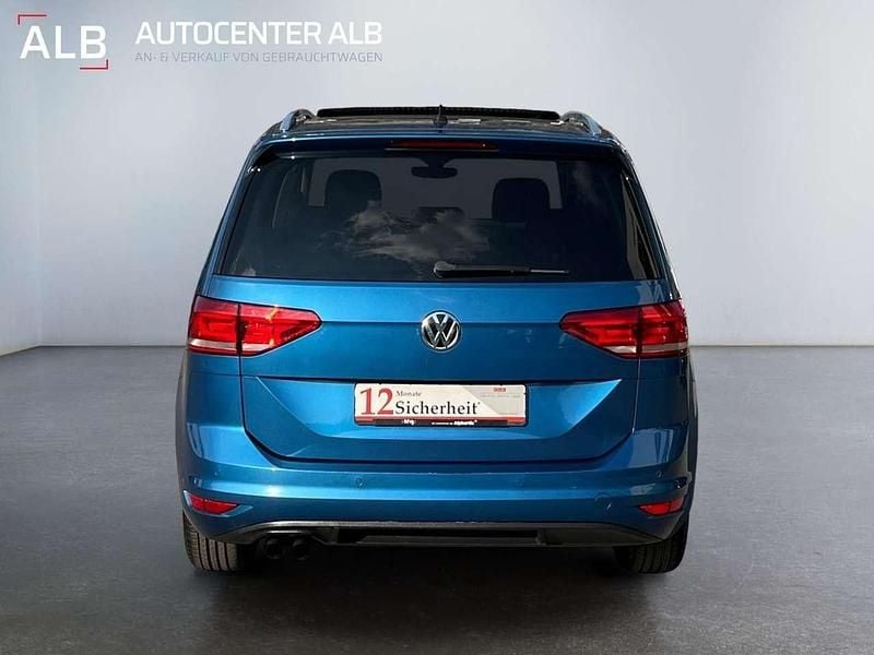 Gebraucht VW Touran Join 150 PS (110 kW) 2018 Blau Van / Kleinbus