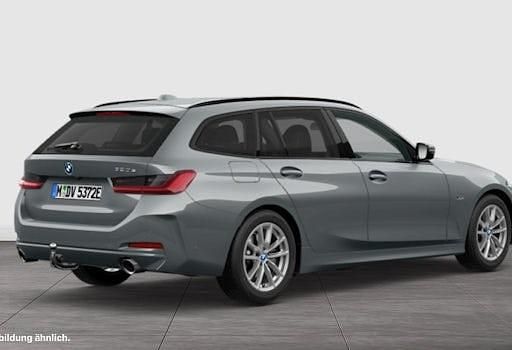 Gebraucht BMW 320e Sport Line 204 PS (150 kW) 2022 Skyscraper grau Kombi