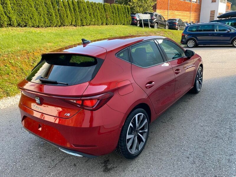Gebraucht Seat Leon FR 150 PS (110 kW) 2024 Rot Limousine