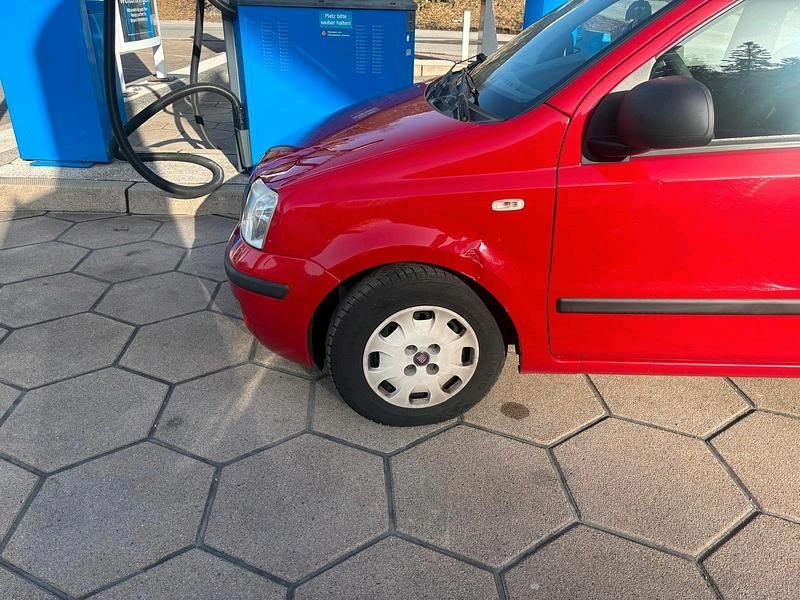 Gebraucht Fiat Panda 69 PS (50 kW) 2012 Rot Kleinwagen