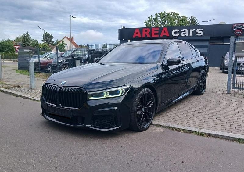 Saphirschwarz Gebraucht 2020 BMW 750 M Sport Limousine | 49.880 € (Fairer Preis) - Bild 1/4