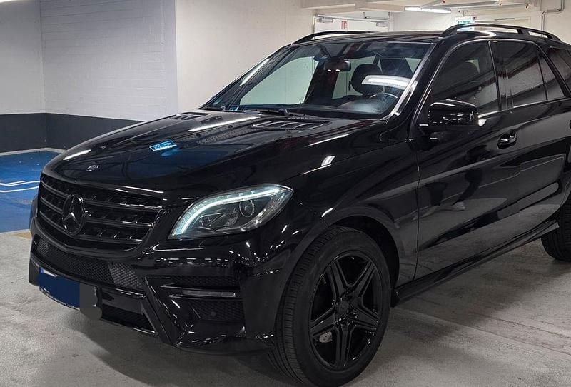 Schwarz Gebraucht 2015 Mercedes ML350 SUV | 25.600 € (Fairer Preis) - Bild 1/4