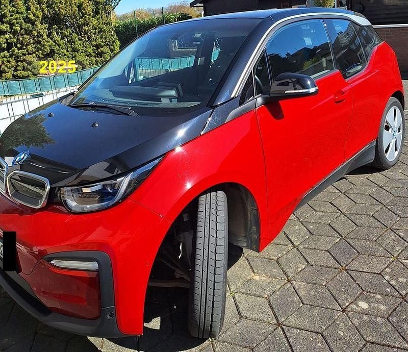 Rot Gebraucht 2019 BMW i3 Kleinwagen | 14.500 € (Superpreis) - Bild 1/4