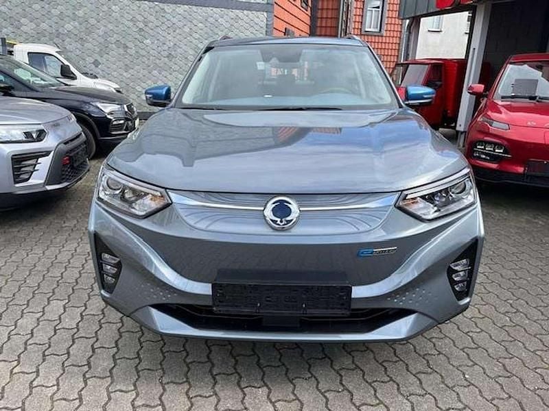 Neu KGM Korando 139 kW (190 PS) 2025 Platinumgrey metallic SUV