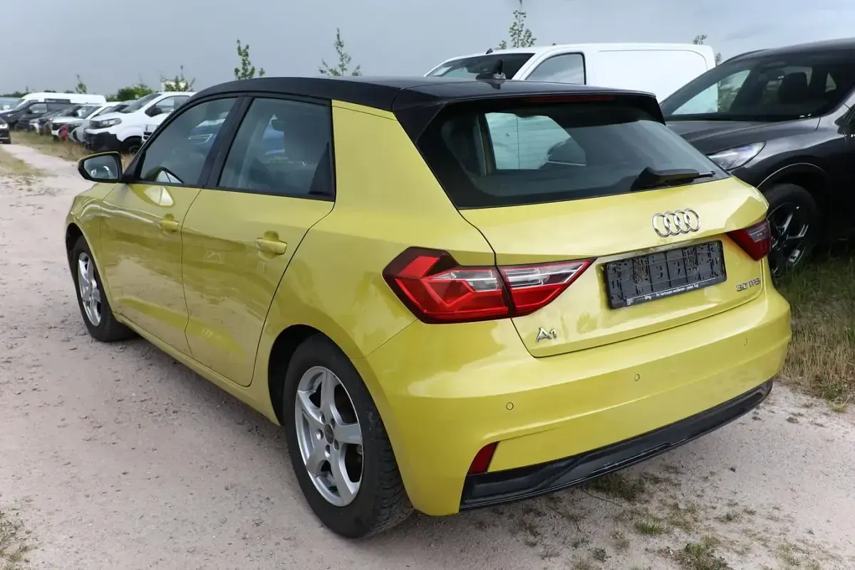 Gebraucht Audi A1 Sportback Advanced Plus 116 PS (85 kW) 2019 Pythongelb metallic / schwarz Kleinwagen