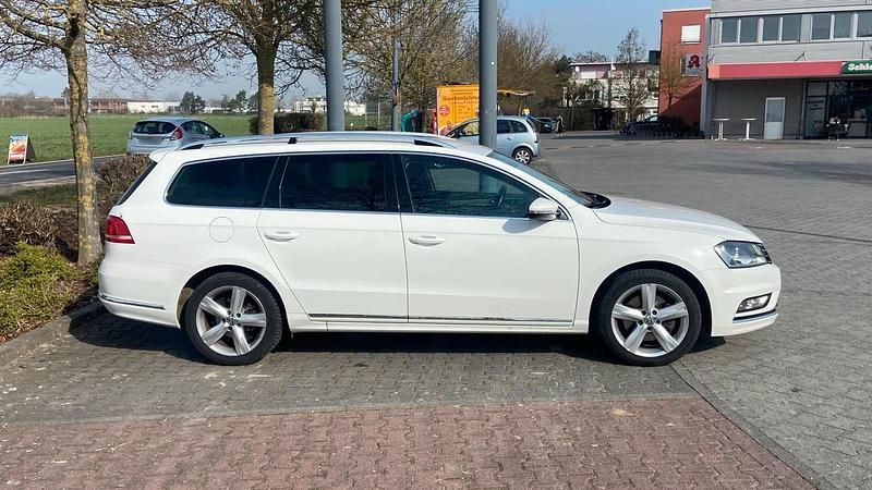 Gebraucht VW Passat R 150 PS (110 kW) 2014 Weiß Kombi