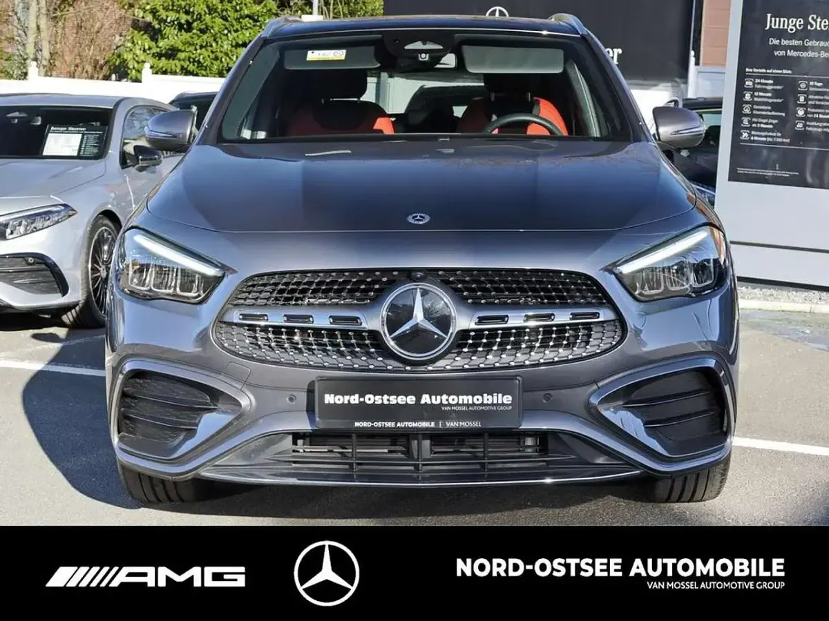 Gebraucht Mercedes GLA220 Premium 190 PS (139 kW) 2024 Metalliclack mountaingrau SUV