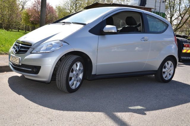Gebraucht Mercedes A180 148 PS (108 kW) 2008 Silber metallic Kleinwagen