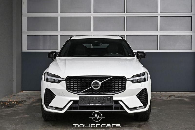Gebraucht Volvo XC60 R-Design 197 PS (144 kW) 2022 Weiß SUV
