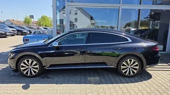 Gebraucht VW Arteon Elegance 150 PS (110 kW) 2018 Schwarz Kleinwagen
