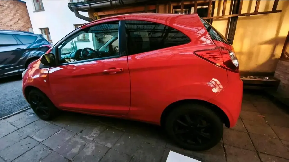 Second-hand Ford Ka 69 CP (50 kW) 2011 Roșu Hatchback
