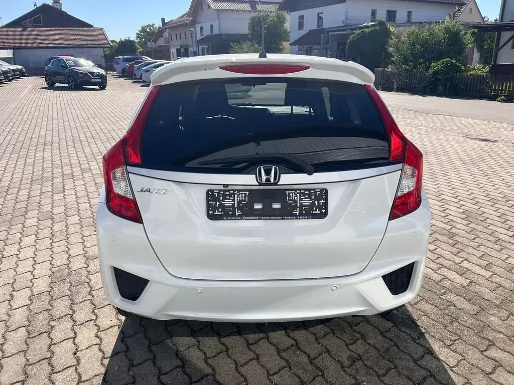 Gebraucht Honda Jazz Elegance 102 PS (75 kW) 2017 Weiß Kleinwagen