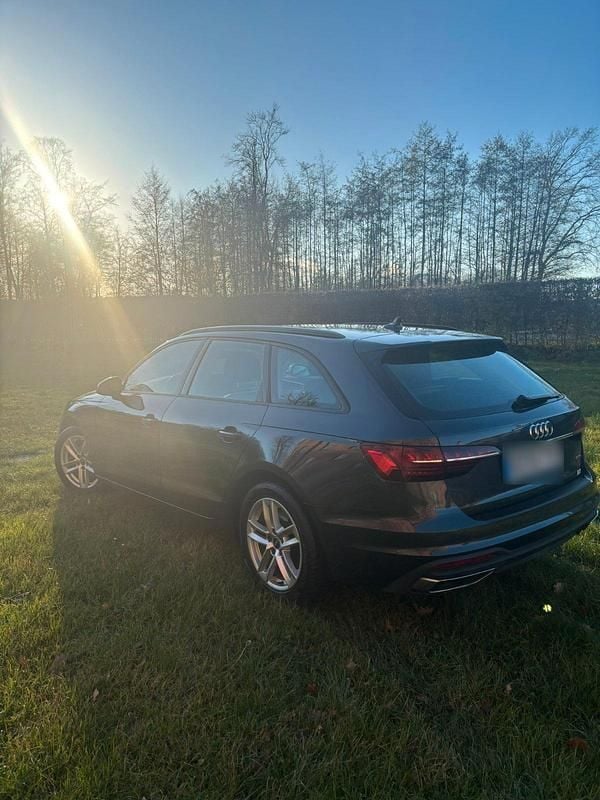 Gebraucht Audi A4 204 PS (150 kW) 2021 Grau Kombi