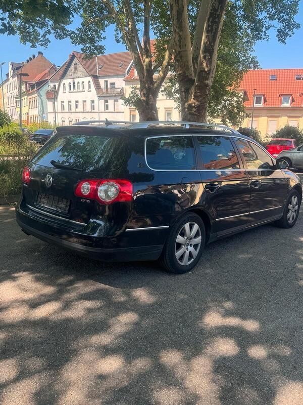 Schwarz Gebraucht 2006 VW Passat Kombi | 1.400 € (Superpreis) - Bild 1/4
