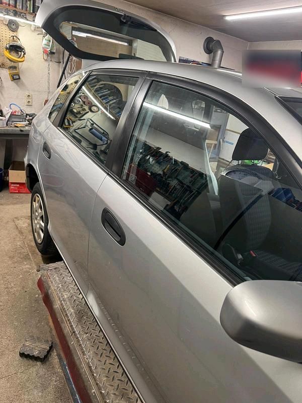 Gebraucht Honda Civic 75 PS (55 kW) 2002 Grau Limousine