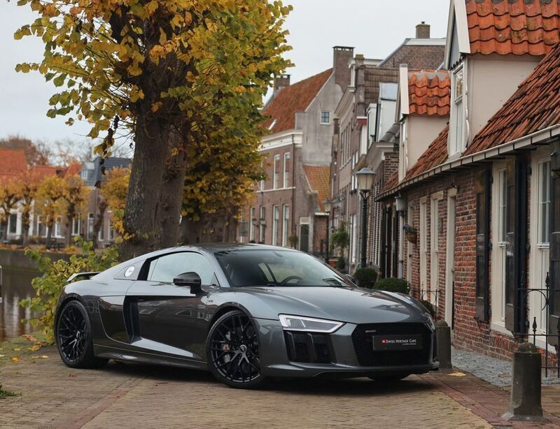 Grau Gebraucht 2015 Audi R8 Coupé Coupé | 129.950 € (Fairer Preis) - Bild 1/4