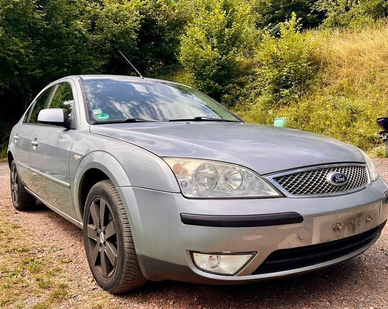 Silber Gebraucht 2004 Ford Mondeo Ambiente Limousine | 1.200 € (Guter Preis) - Bild 1/4