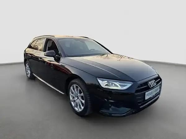 Second-hand Audi A4 Advanced 204 CP (150 kW) 2023 Negru Break
