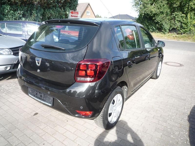 Gebraucht Dacia Sandero Comfort 90 PS (66 kW) 2018 Schwarz Kleinwagen