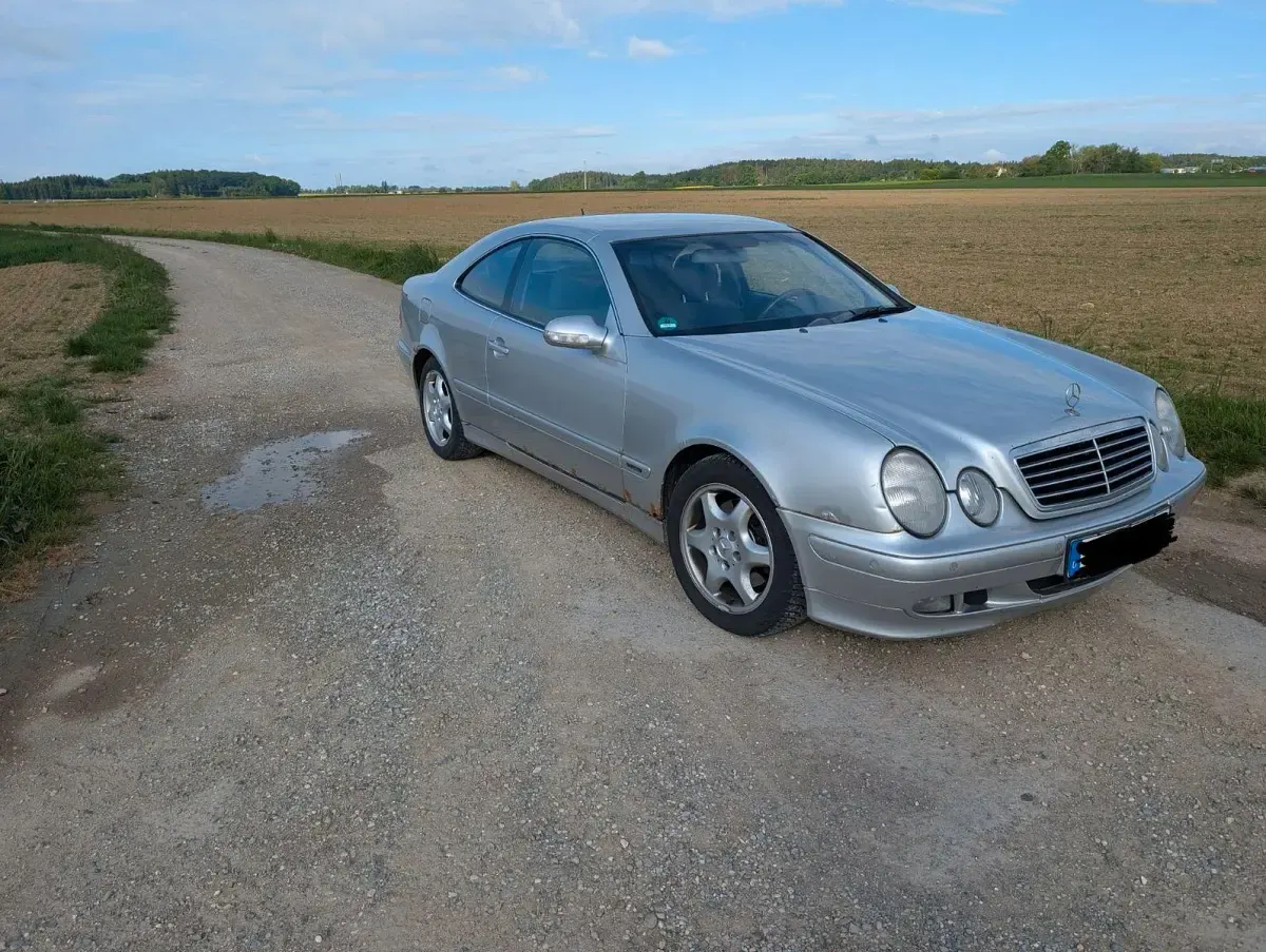 Gebraucht Mercedes CLK320 Elegance 218 PS (160 kW) 2000 Silber Coupé