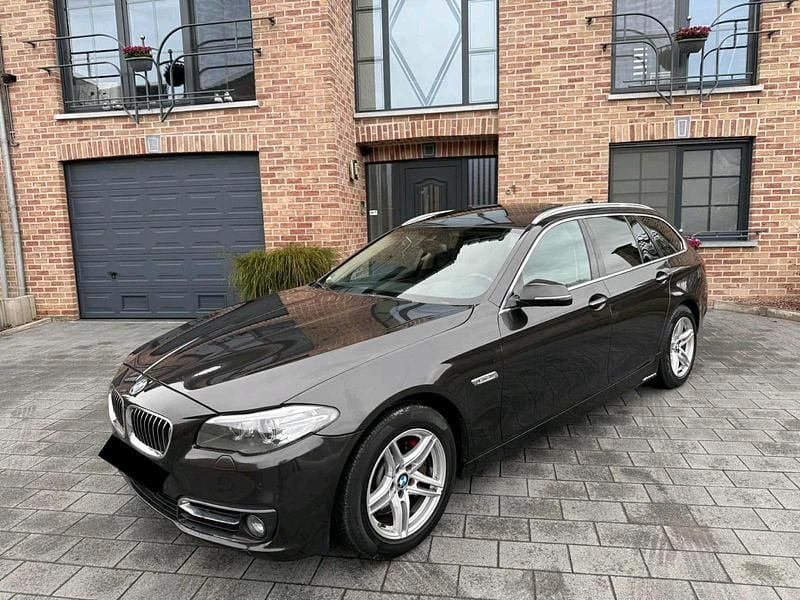 Gebraucht 2014 BMW 530 Luxury Line Kombi | 14.780 € (Superpreis) - Bild 1/4
