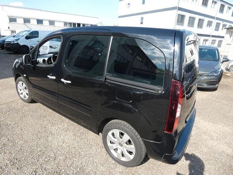 Gebraucht Citroën Berlingo SELECTION 114 PS (83 kW) 2014 Lack onyx schwarz Van / Kleinbus