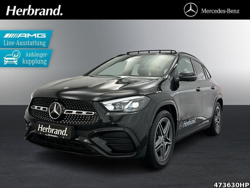 Metalliclack kosmosschwarz Gebraucht 2024 Mercedes GLA180 AMG SUV | 44.500 € - Bild 1/4