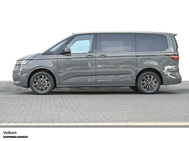 Gebraucht VW Multivan Life 150 PS (110 kW) 2026 Grau Van / Kleinbus