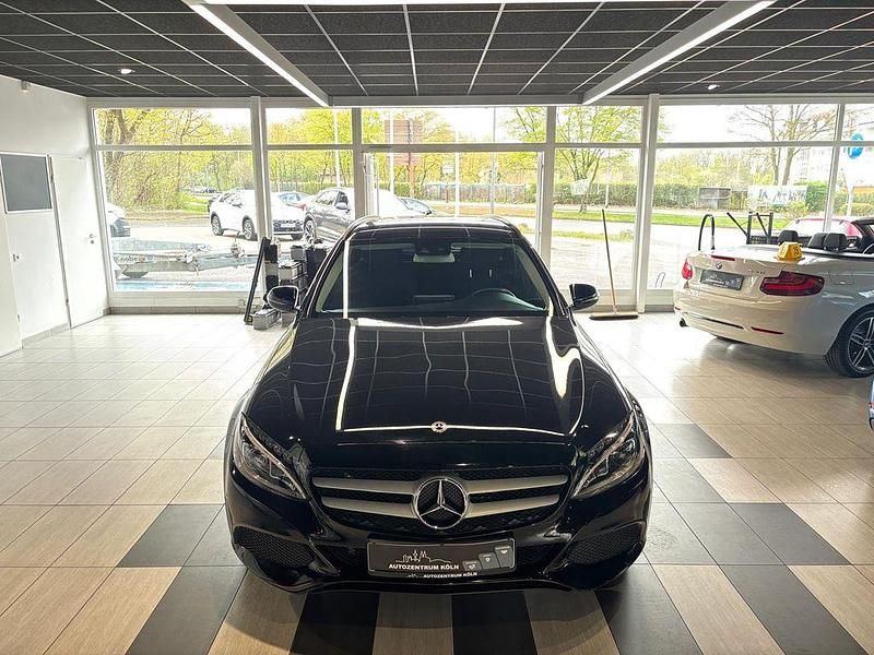 Gebraucht Mercedes C200 136 PS (100 kW) 2018 Schwarz Limousine