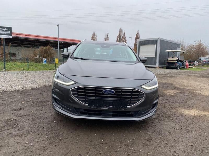 Gebraucht Ford Focus Active X 120 PS (88 kW) 2022 Grau Limousine