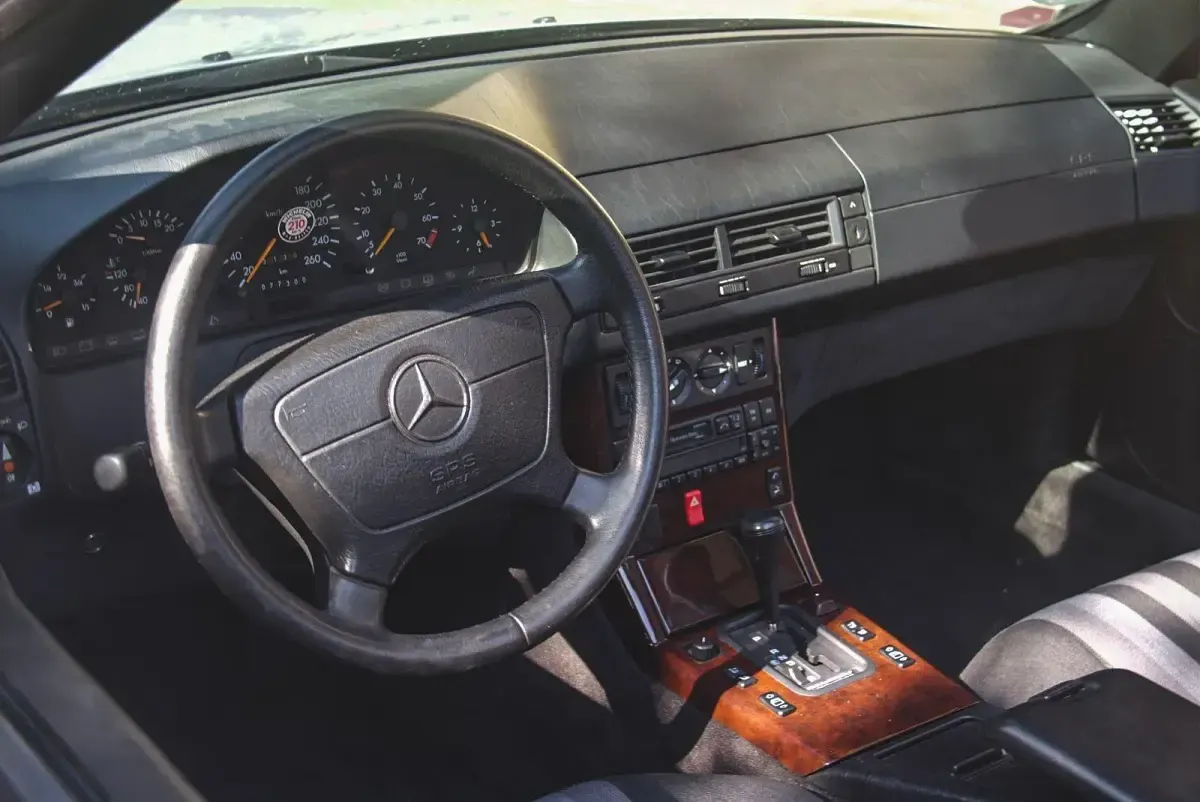 Gebraucht Mercedes SL280 193 PS (141 kW) 1993 Silber Cabrio