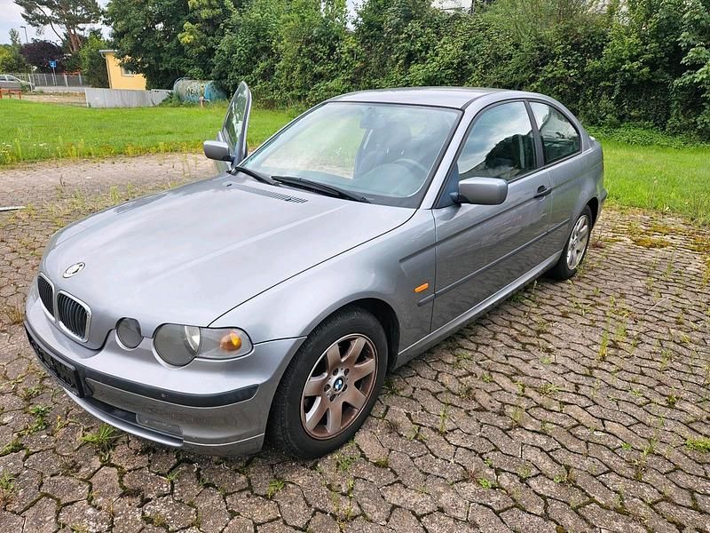 Silber Gebraucht 2003 BMW 316 Coupé | 2.000 € (Guter Preis) - Bild 1/4