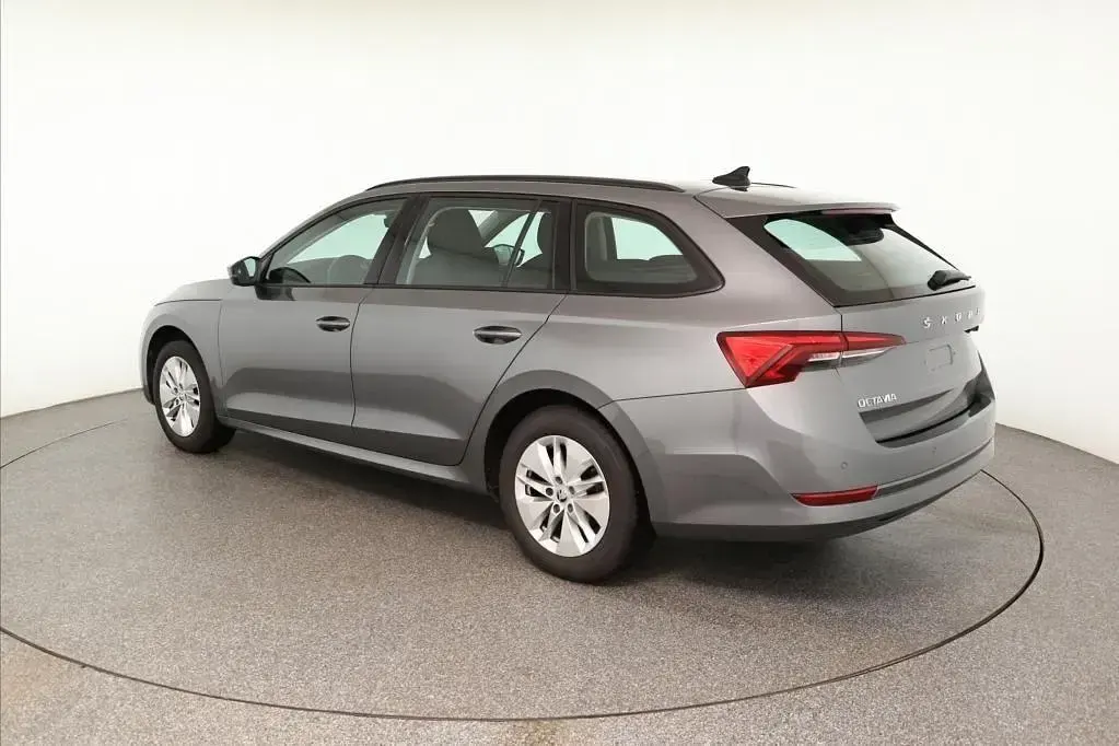 Usata Skoda Octavia Ambition 150 CV (110 kW) 2022 Grigio Station wagon