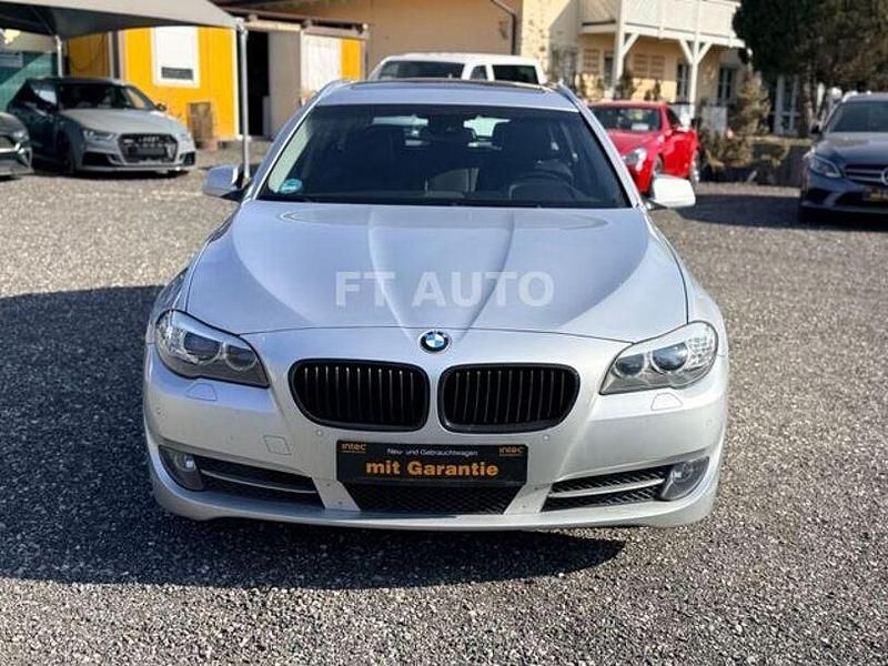 Gebraucht BMW 520 184 PS (135 kW) 2012 Silber Kombi