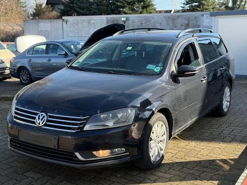 Gebraucht VW Passat 140 PS (102 kW) 2013 Schwarz Kombi