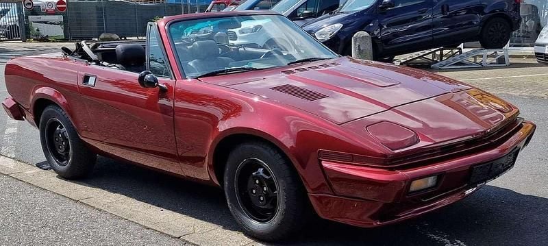 Venetian red Gebraucht 1980 Triumph TR8 Cabrio | 29.950 € - Bild 1/4