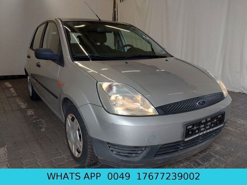 Silber Gebraucht 2004 Ford Fiesta Viva Kleinwagen | 2.600 € (Fairer Preis) - Bild 1/3