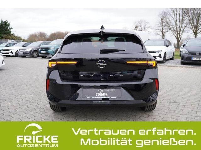 Gebraucht Opel Astra Edition 131 PS (96 kW) 2025 Lackierung schwarz perla nera/ Limousine